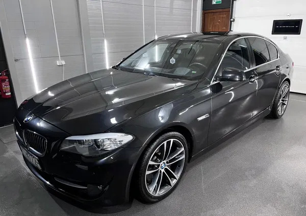 samochody osobowe BMW Seria 5 cena 58900 przebieg: 325000, rok produkcji 2013 z Gołańcz